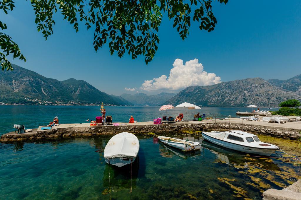 Celine'S Place By The Sea Kotor Ngoại thất bức ảnh
