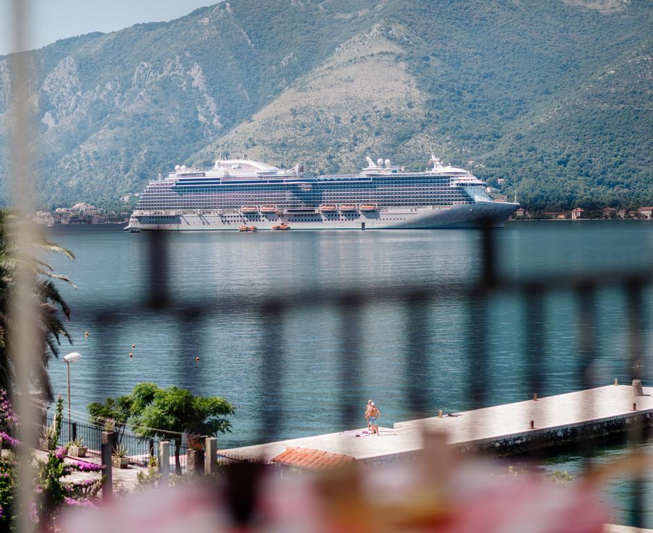 Celine'S Place By The Sea Kotor Ngoại thất bức ảnh